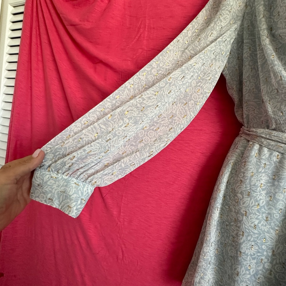 Women’s dress - Picture 2 of 9